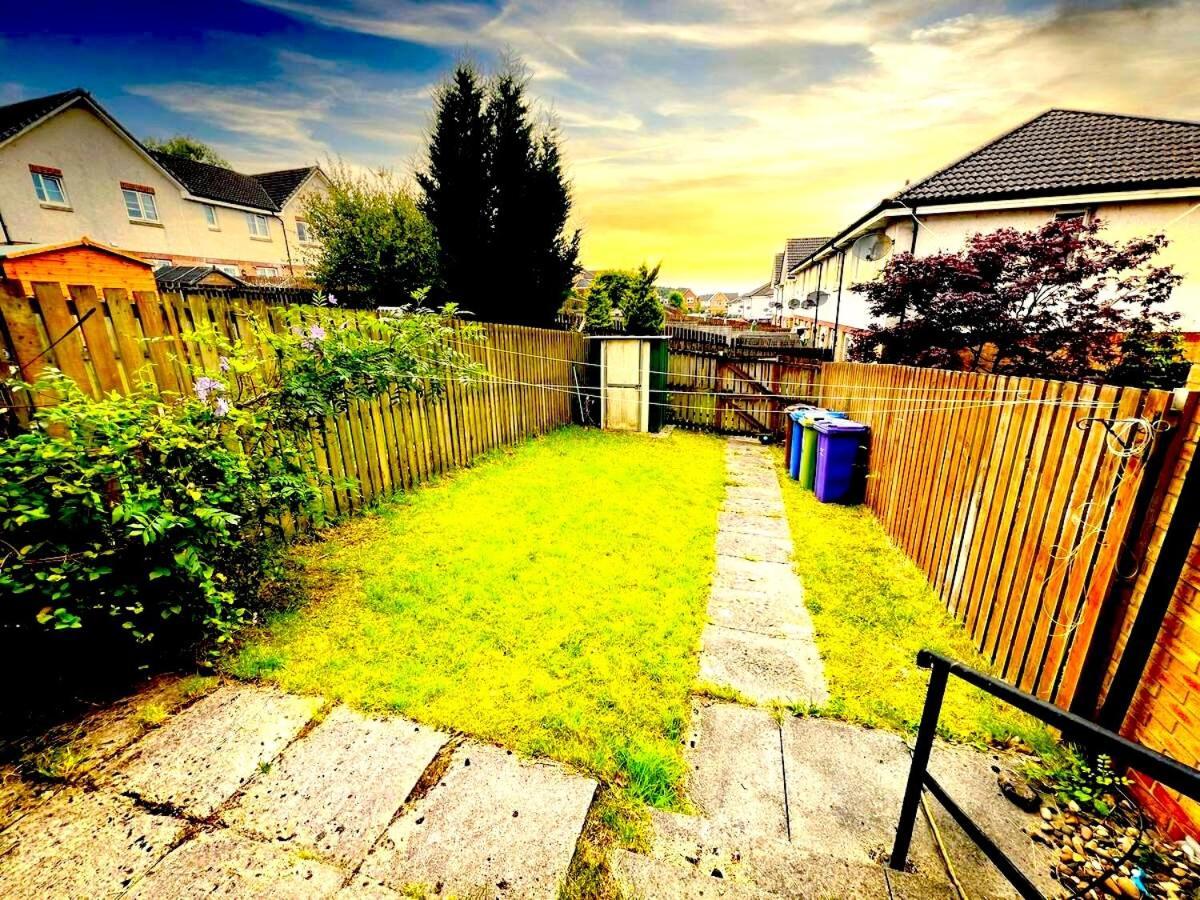Glasgow Central - Entire House - Free Parking , Free Super Fast Wifi , Private Garden & Parking Security 外观 照片
